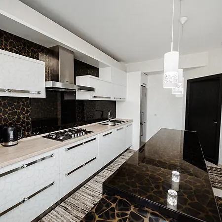 Spacious Close To Valea Trandafirelor Park! Apartman *