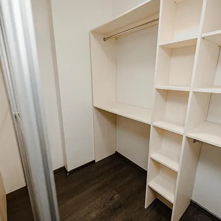 Apartman Spacious Close To Valea Trandafirelor Park! Kisinyov